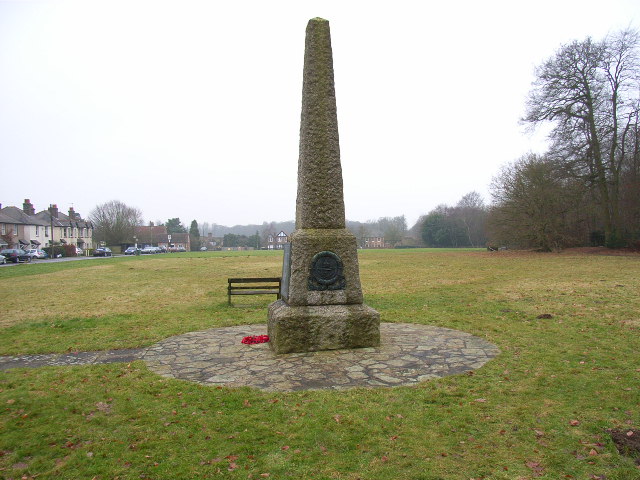 The common and war memorial, Penn Street - geograph.org.uk - 103382