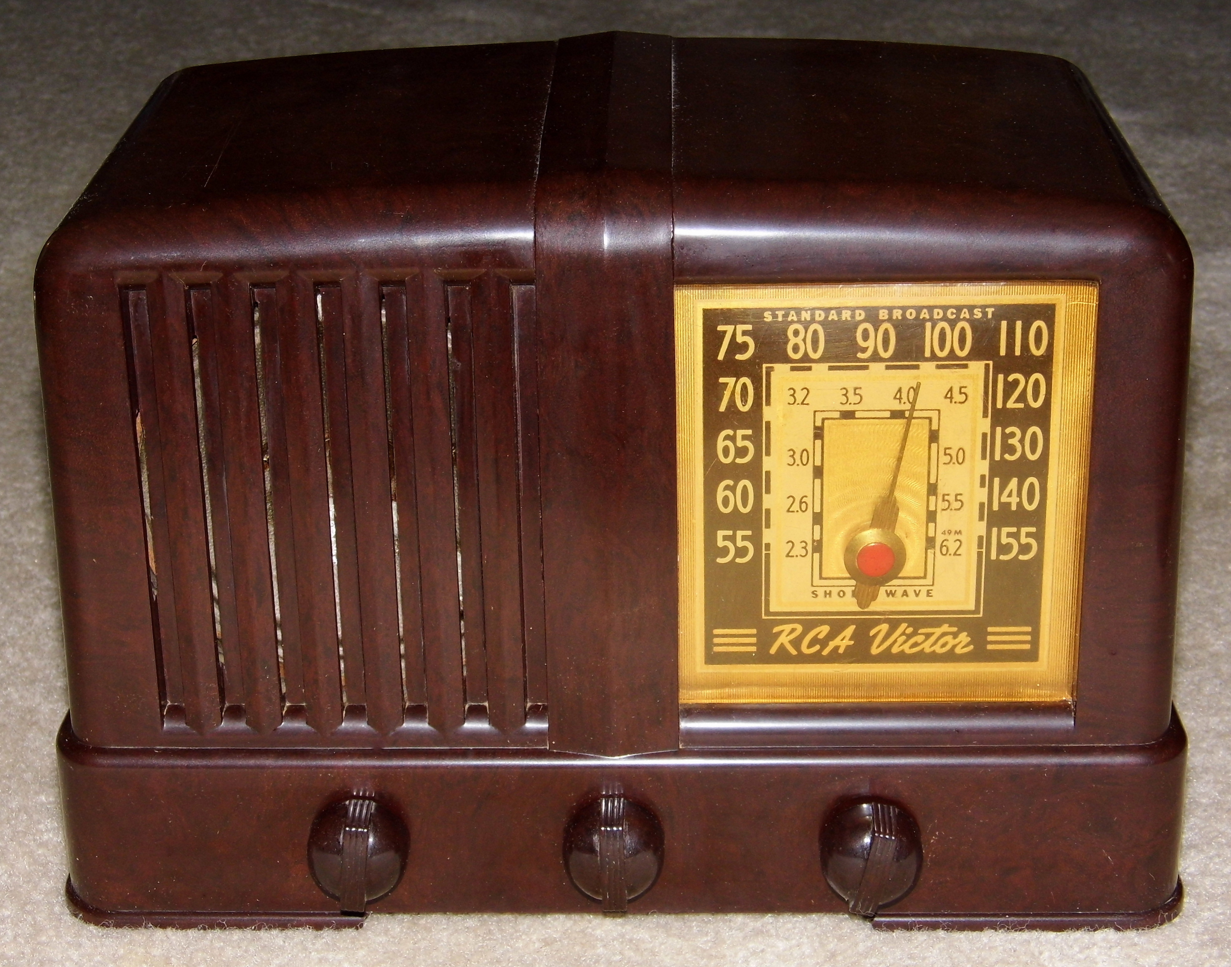 File Vintage Rca Tube Table Radio Model 46x11 Mahogany Plastic