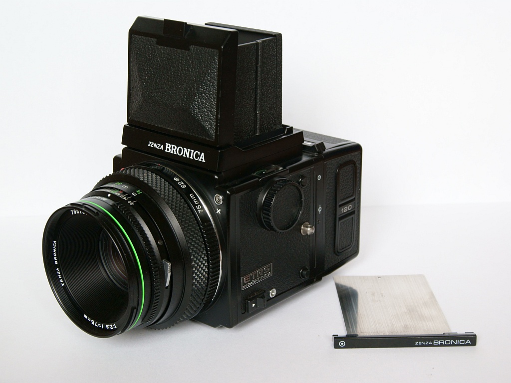 カメラ　BRONICA ETRsiテレビ・オーディオ・カメラ