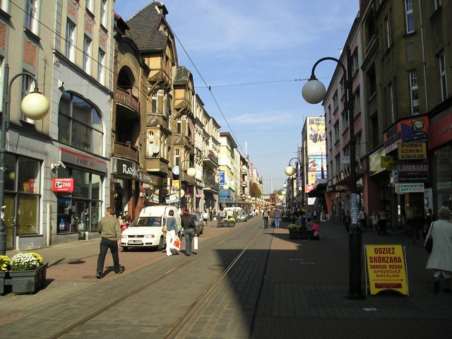 File:04-wolka-chorzow.jpg