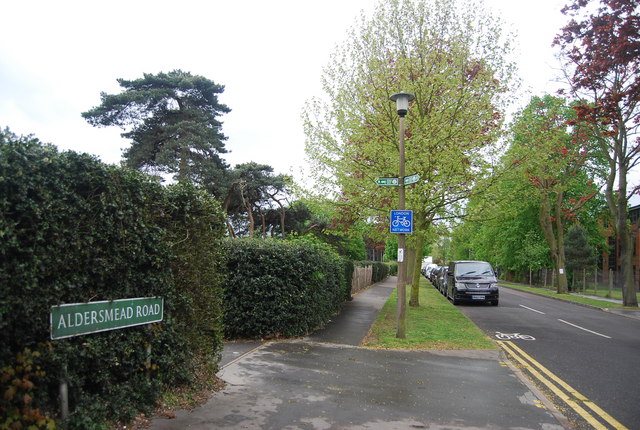 File:Aldersmead Rd - geograph.org.uk - 1943683.jpg