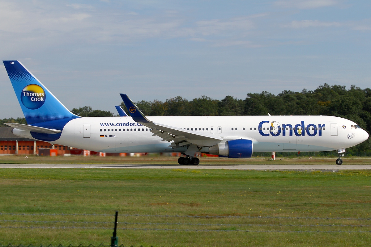 File:Boeing 767-330-ER, Condor (Thomas Cook) AN1797354.jpg ...