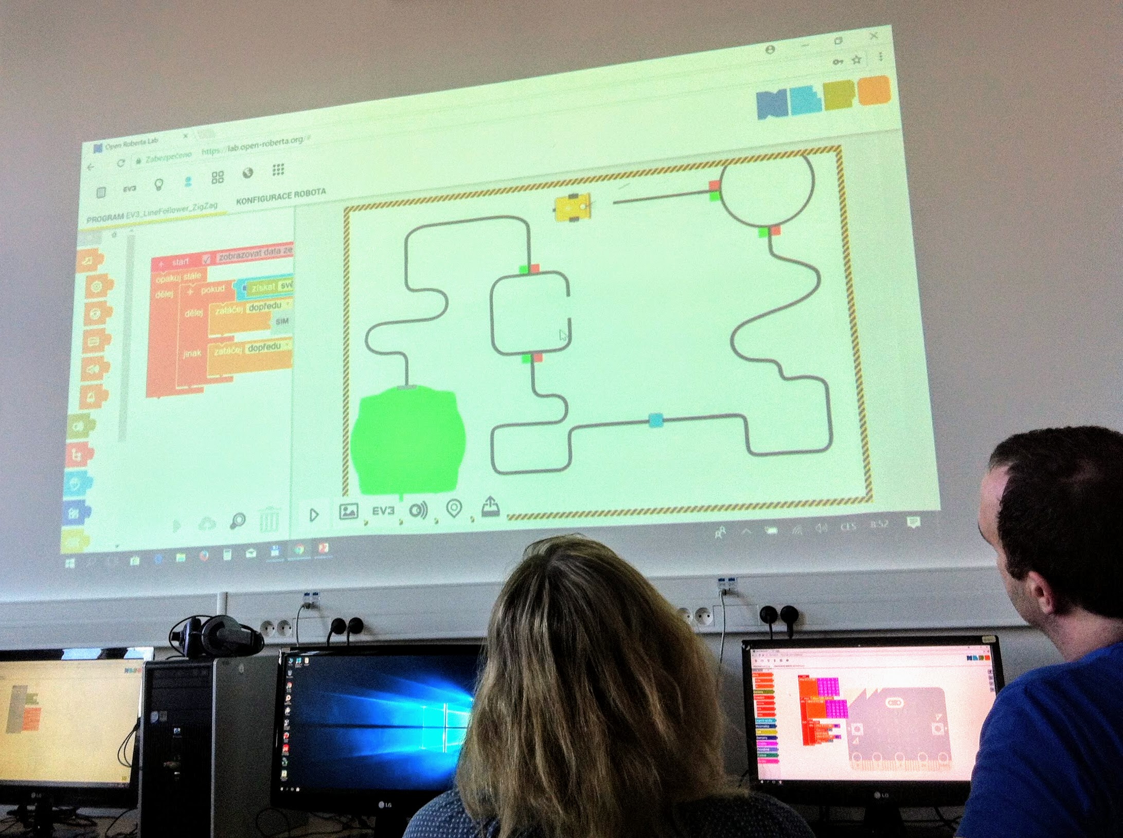 Block programming. Единый диспетчерский центр ЖКХ. European Centre for Medium-range weather Forecasts. Ученые климатологи. Климатолог медицина.