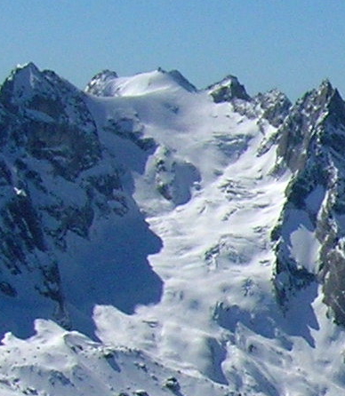 File:Cima della Bondasca.jpg