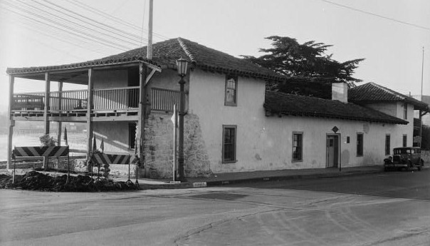 File:Custom House, Custom House Plaza, Monterey (Monterey County, California).jpg