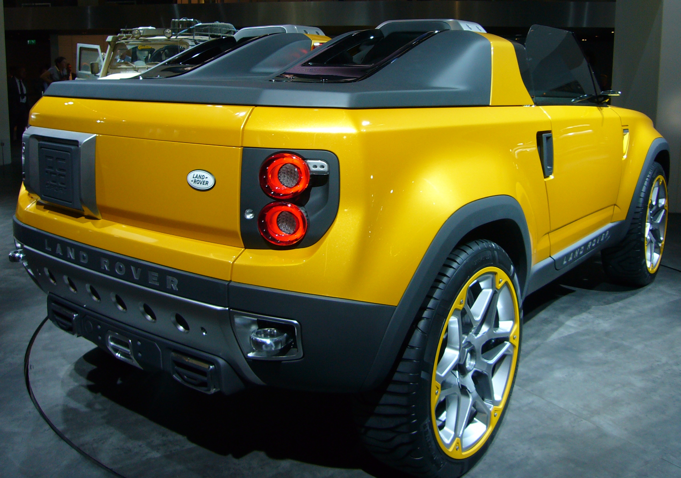 Land Rover dc100 Sport Concept