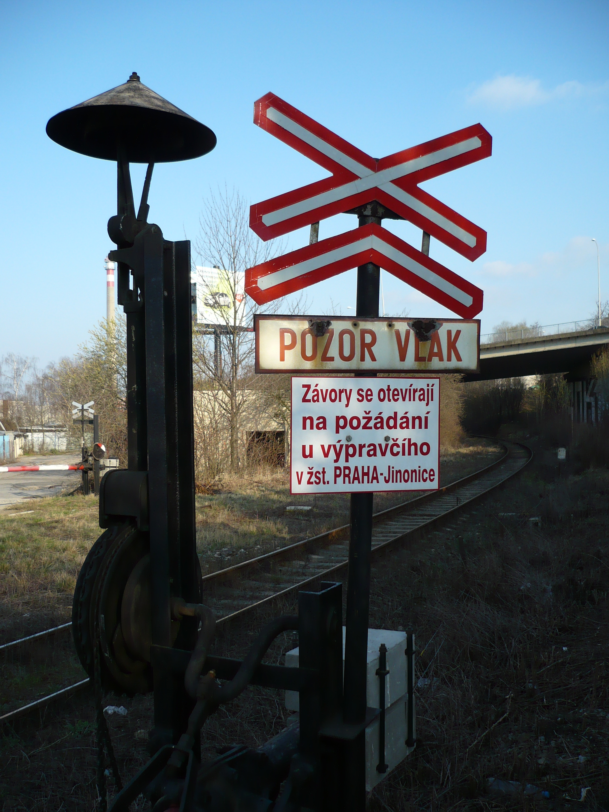 File Level Crossing In Jinonice With Boom Barrier Permanently Down Sign Jpg Wikimedia Commons