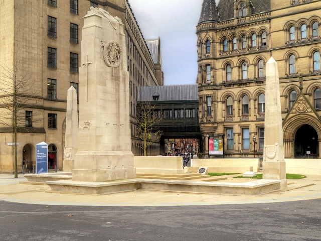 File:Manchester Cenotaph November 2014.jpg