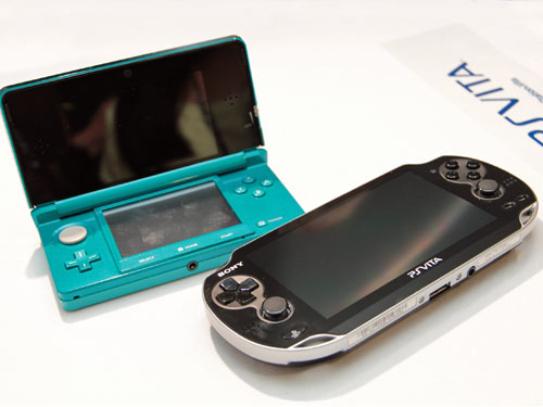 File:Nintendo 3DS and PS Vita.jpg - Wikimedia Commons