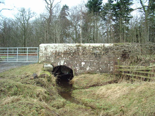 File:Redturn Bridge - geograph.org.uk - 320301.jpg