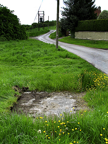 How to get to Siston Hill with public transport- About the place