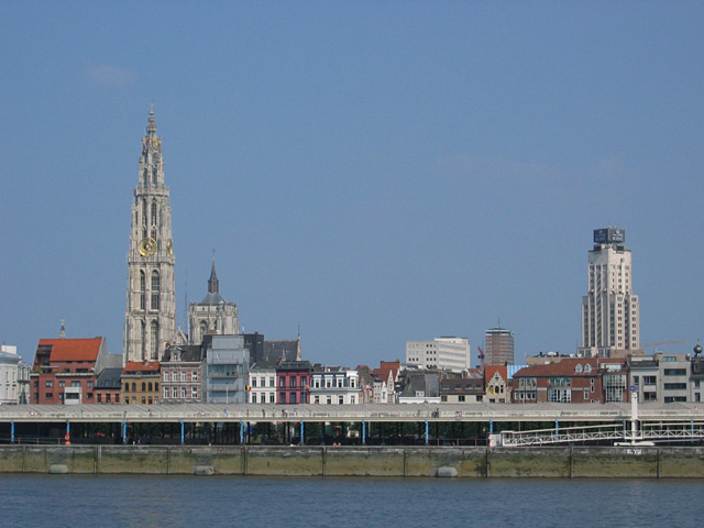 File:Skyline Antwerpen.jpg