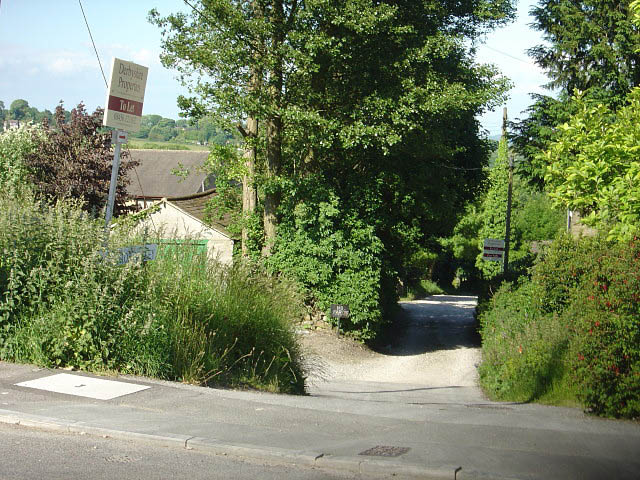 File:Snowdrop Valley - geograph.org.uk - 841264.jpg