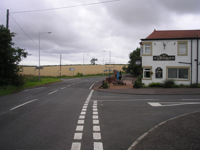 File:The Staghead Inn and crossroads - geograph.org.uk - 927954.jpg