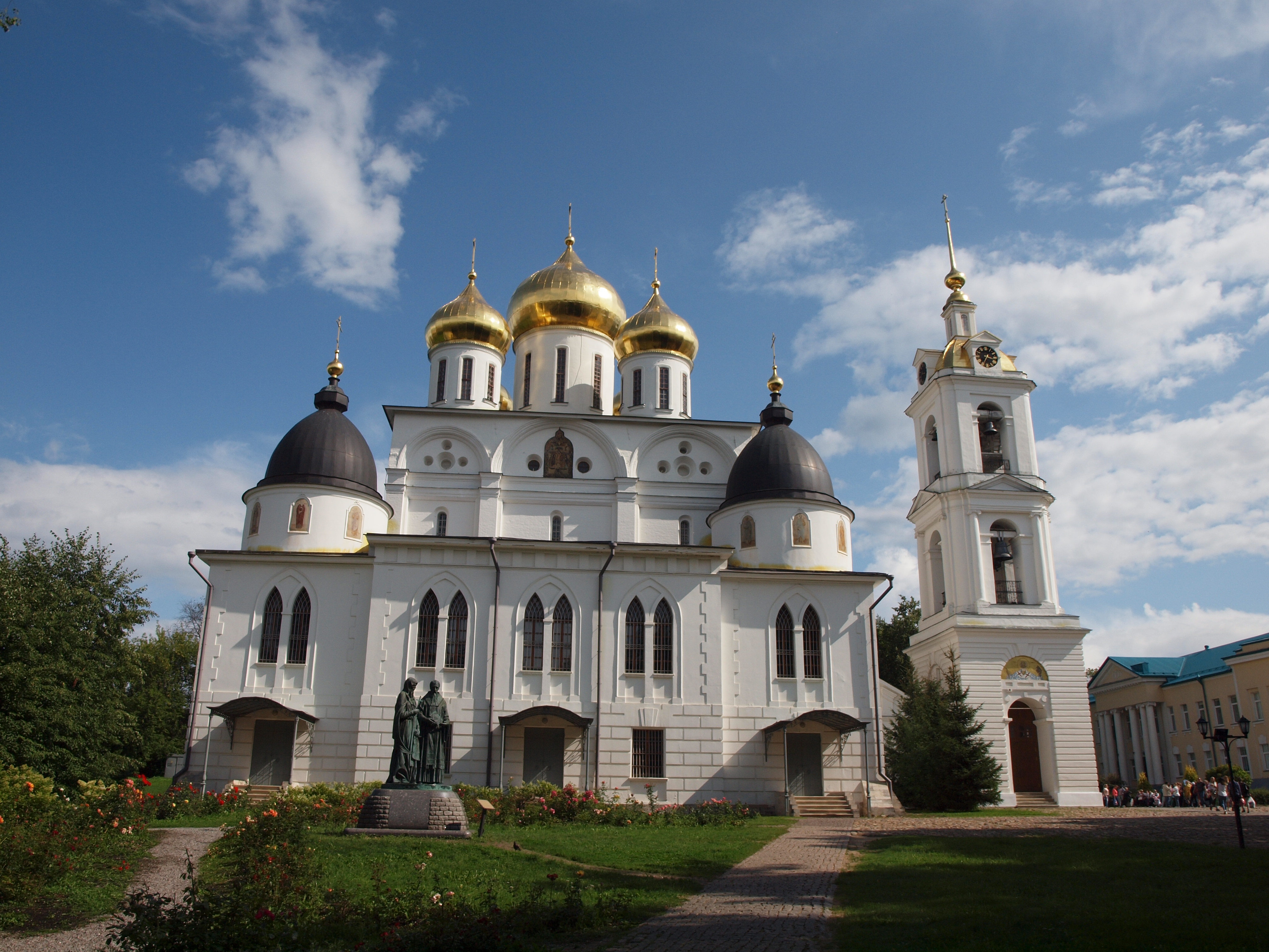 успенский кафедральный собор дмитров