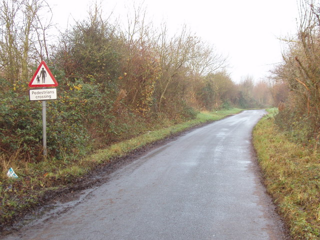 File:"Pedestrians Crossing" sign on lane through golf course - geograph.org.uk - 1065842.jpg