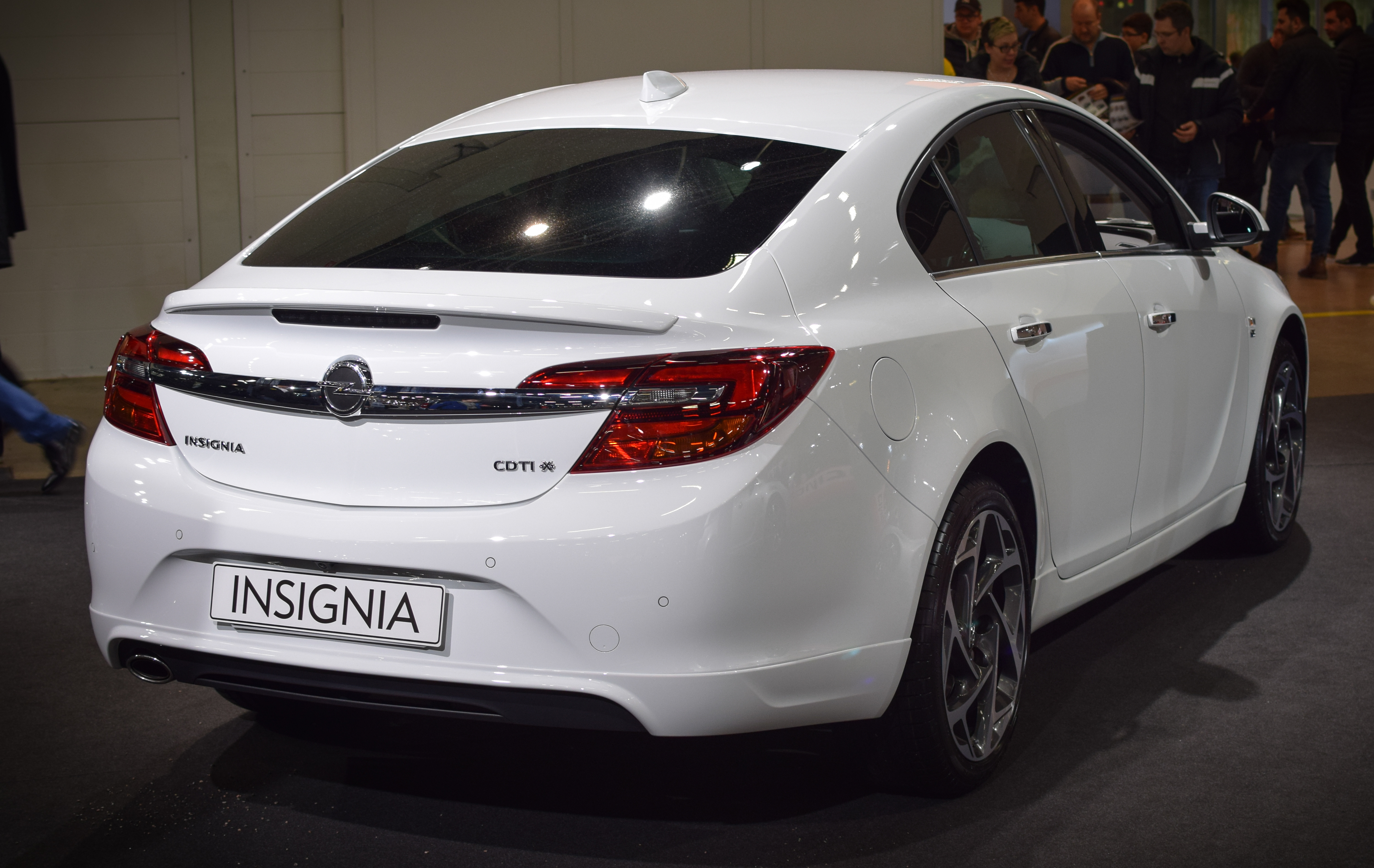 Steinmetz Shows Off Stylish Opel Insignia Sports Tourer Before German Tuner  Show