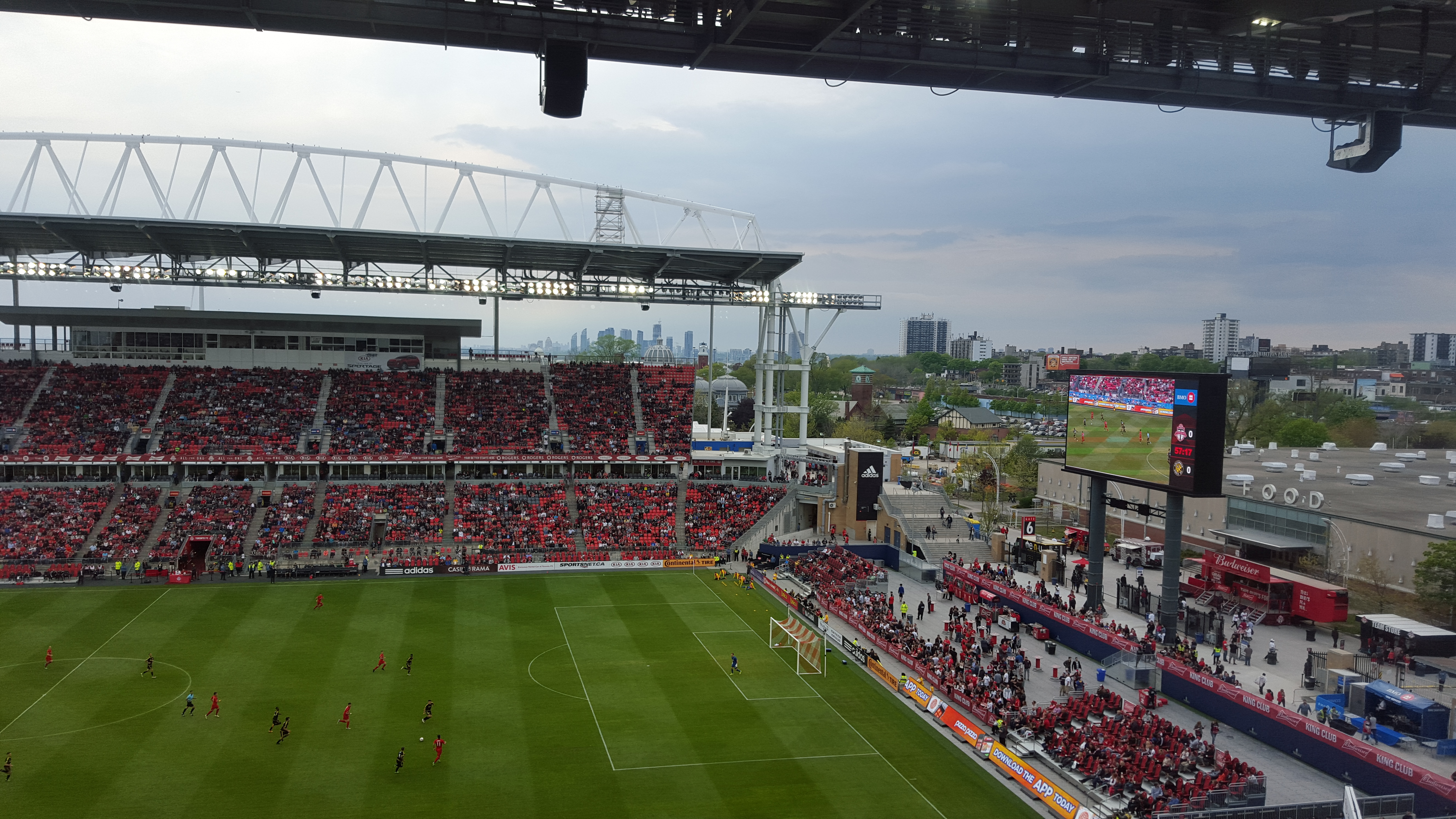 BMO Stadium - Wikipedia