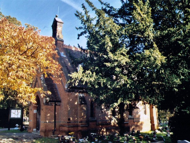 File:Bracknell Cemetery Chapel - geograph.org.uk - 1534645.jpg