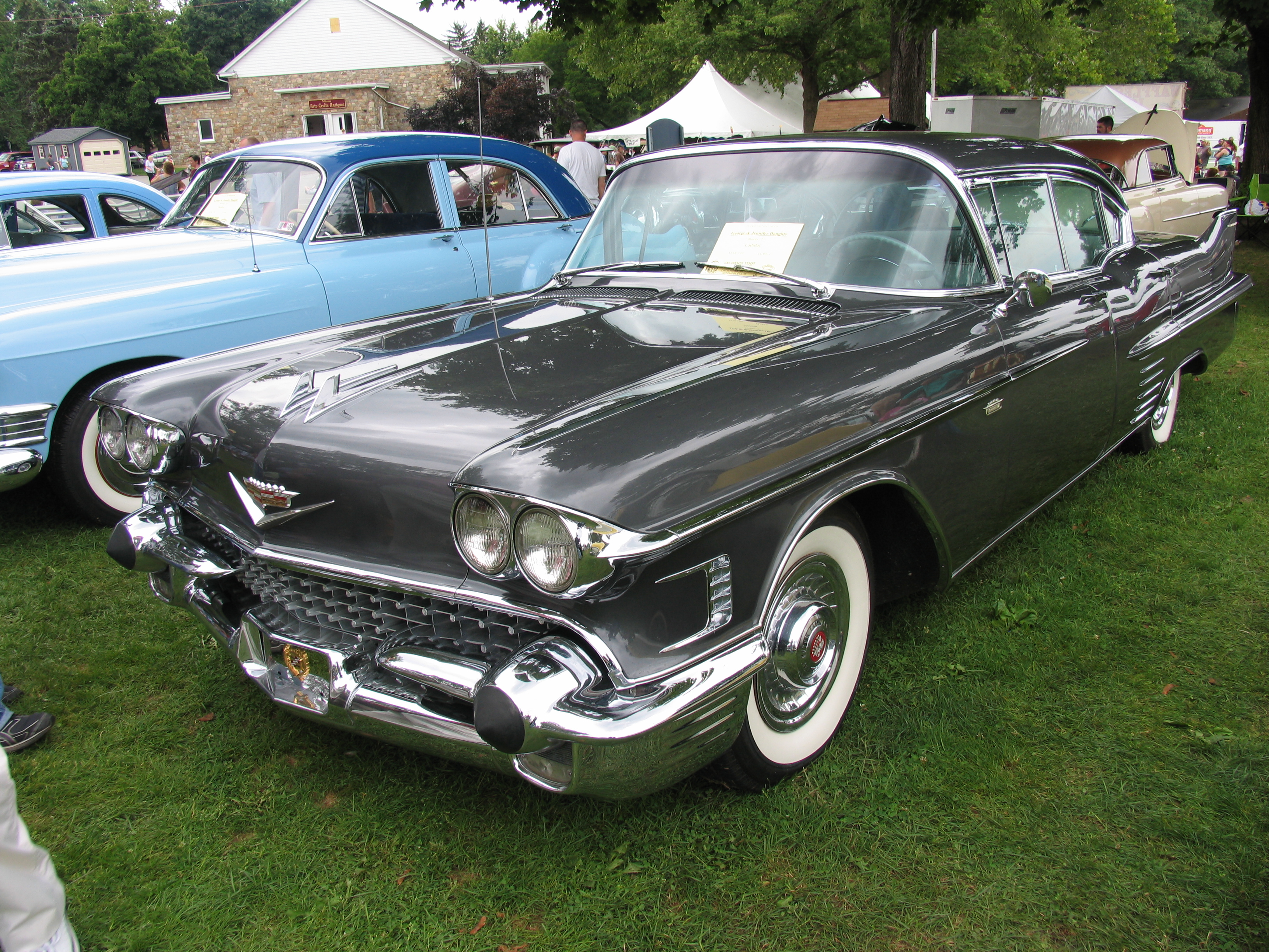 Кадиллак 1941 Fleetwood Sixty two Coupe