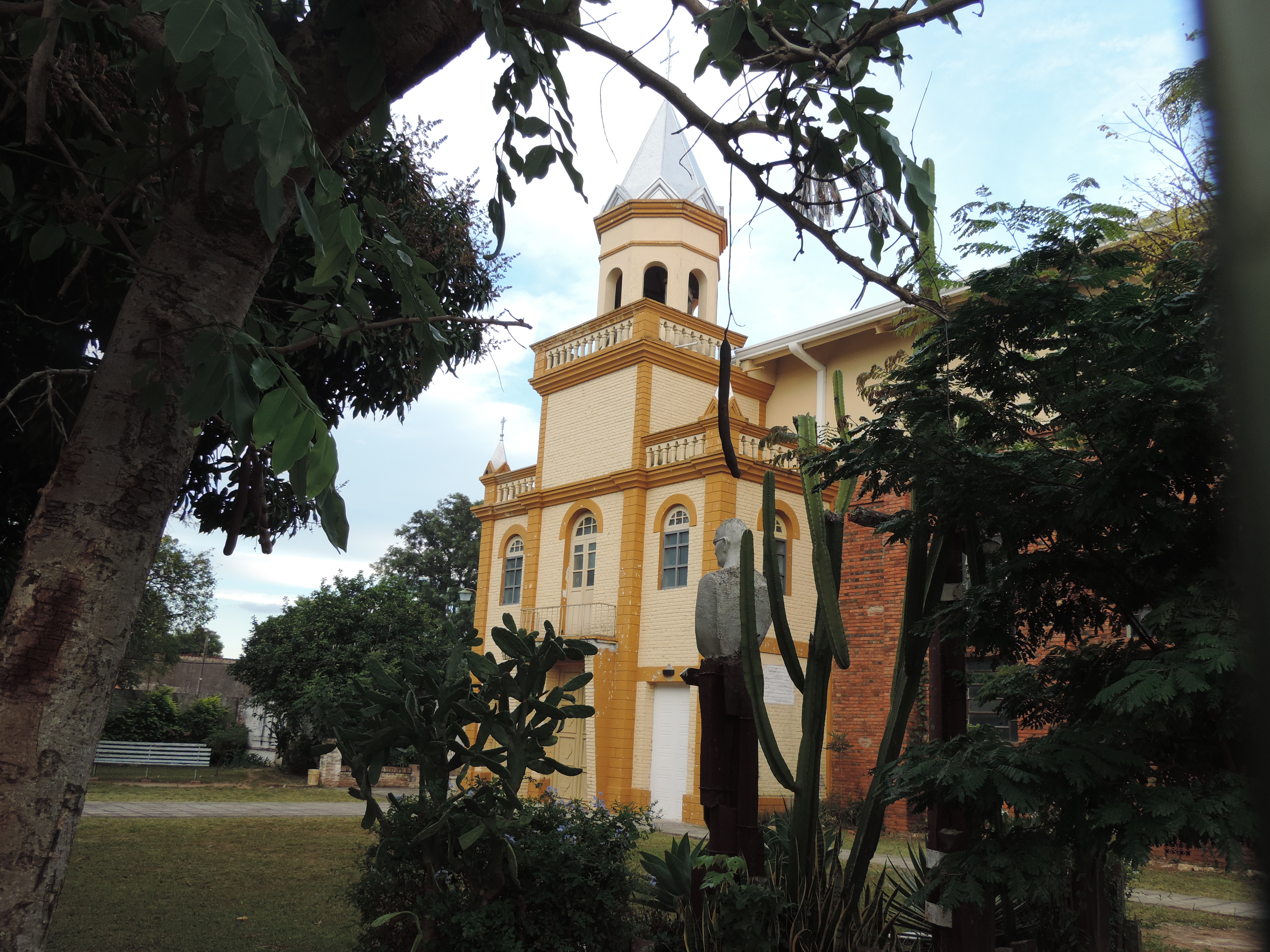 File Catedral de Benjamin Aceval panoramio 1 .jpg Wikimedia