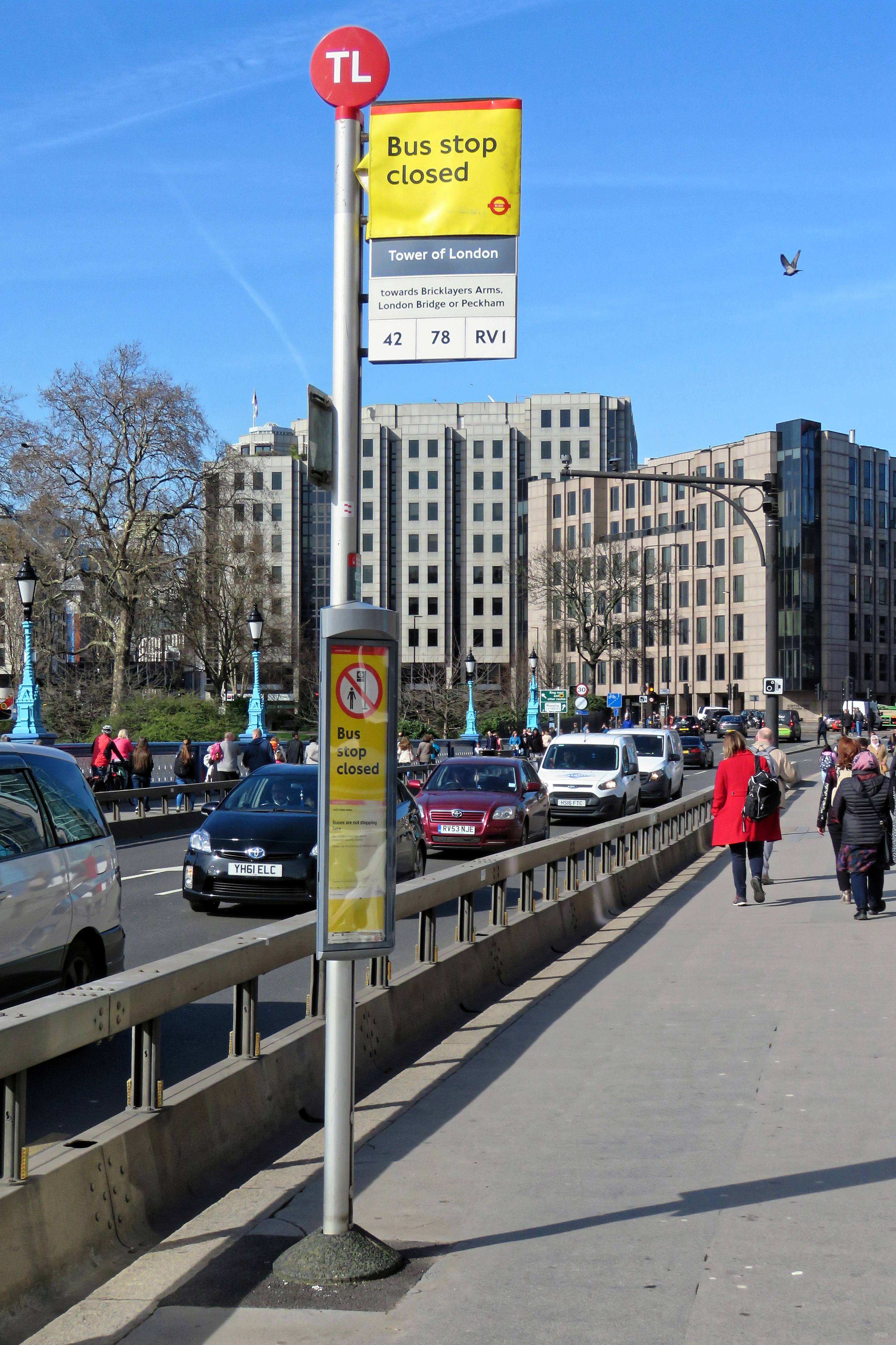 File Closed bus stop on Tower Bridge Approach Tower Hamlets.jpg