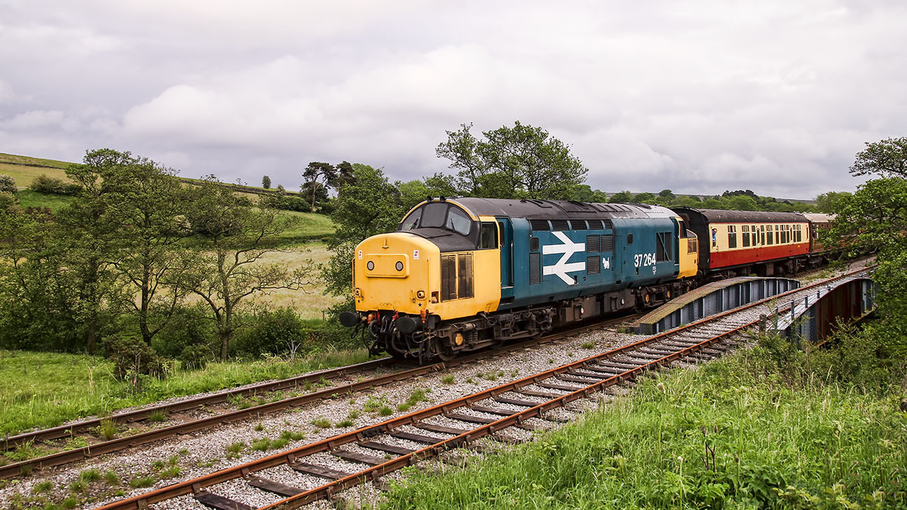 Класс 37. British Rail class 37. Железная дорога Северного Йоркшира-Мурс (NYMR).