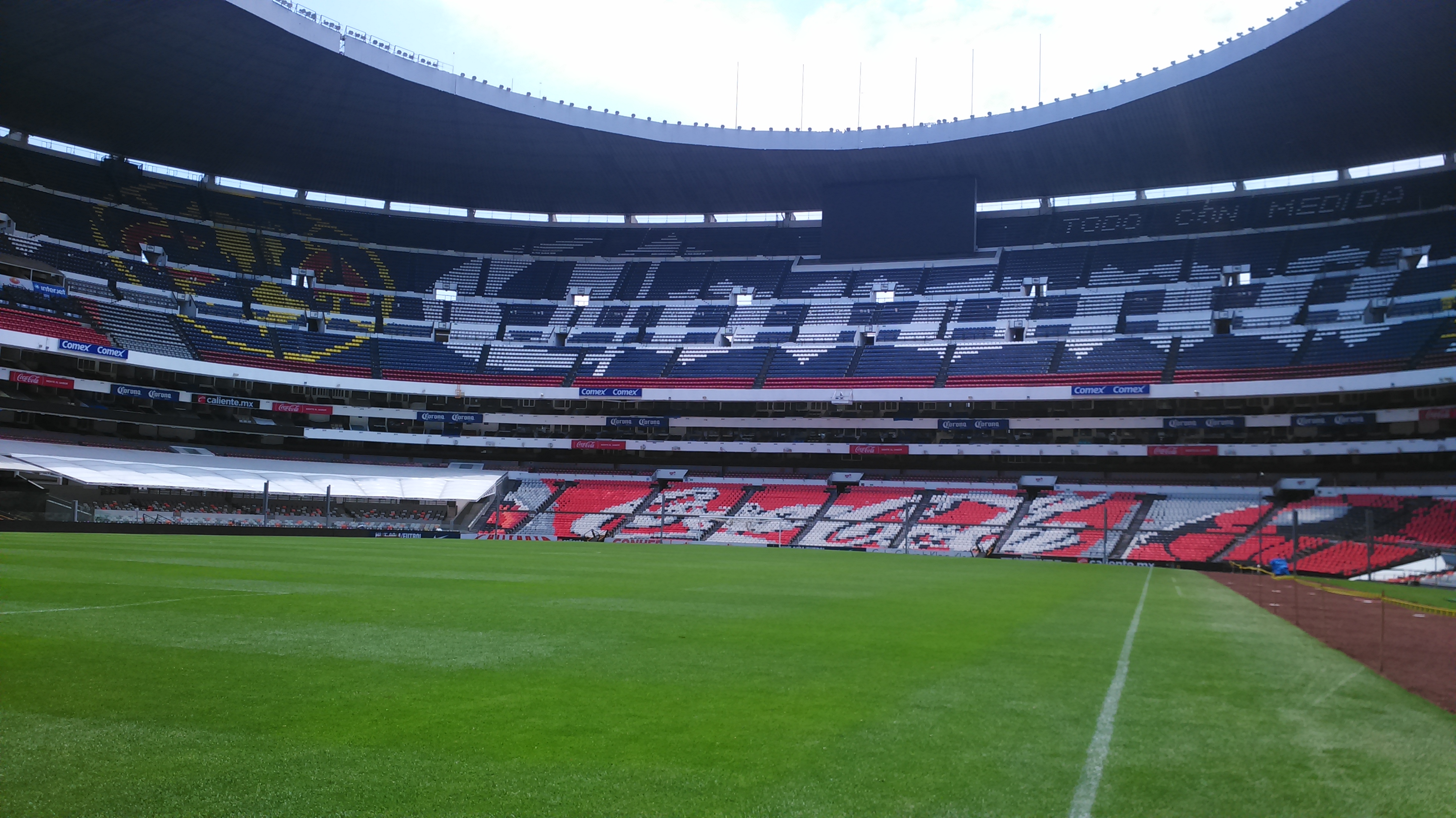 File Estadio Azteca Cancha Vista Norte Jpg Wikimedia Commons