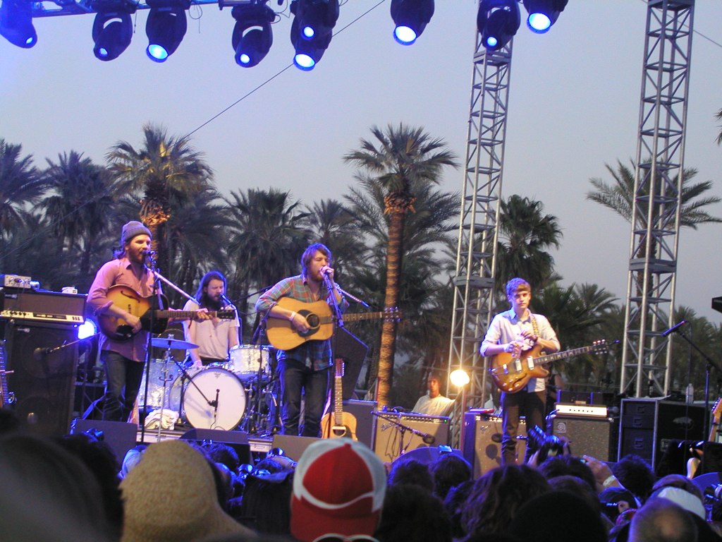 Fleet Foxes - She Got Dressed Crocodile Cafe May 21 06