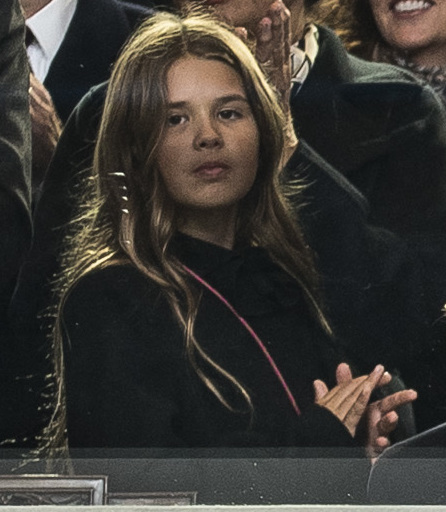 File:Kai Trump at Inaugural parade presidential review stand 01-20-17.jpg