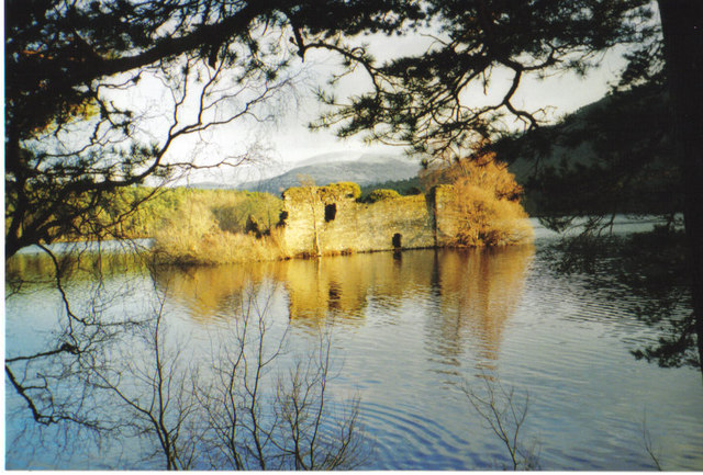 File:Loch an Eilean castle - geograph.org.uk - 313332.jpg