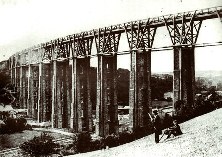 File:Moorswater Viaduct.jpg