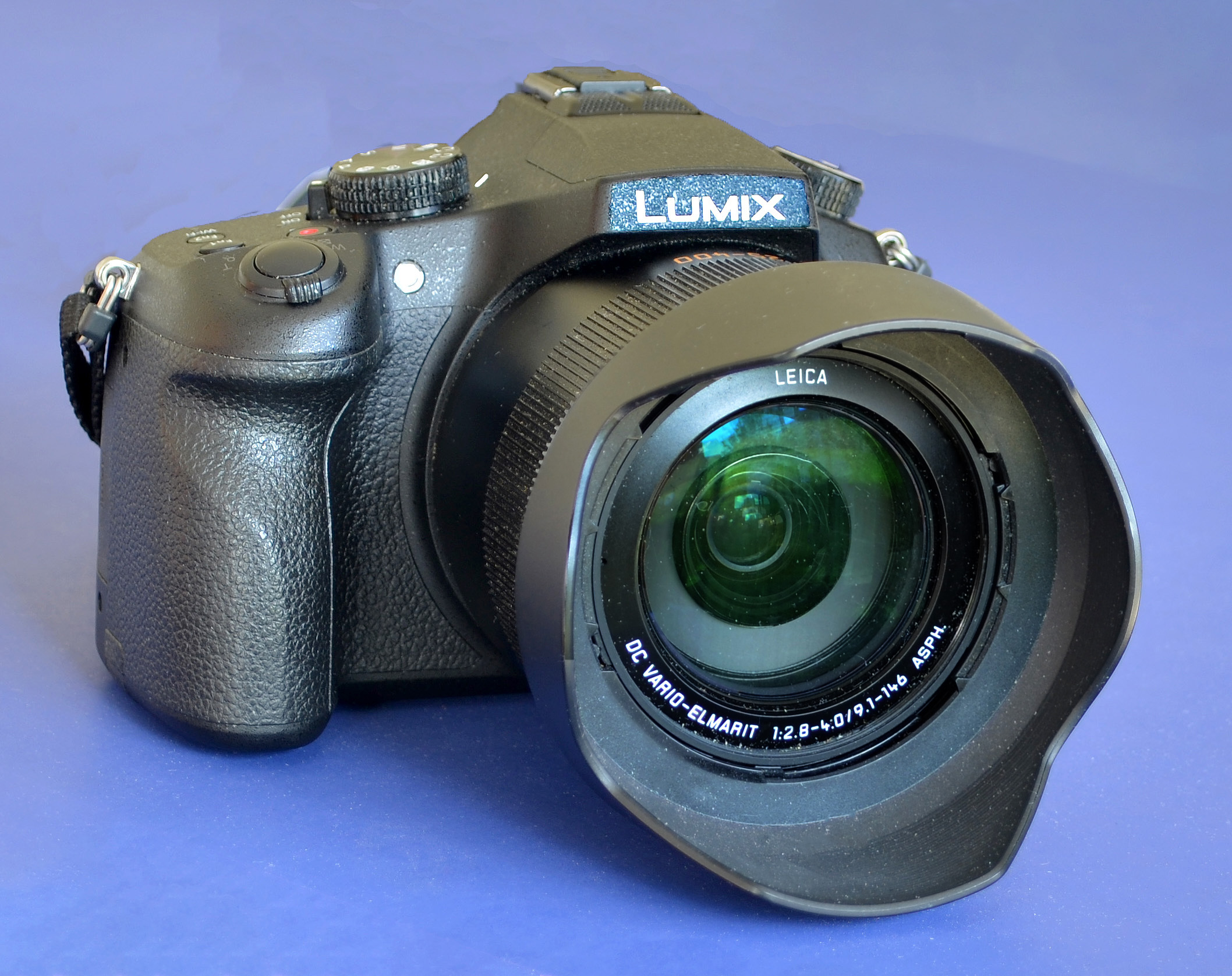 Panasonic Lumix DMC-FZ1000 - Wikipedia