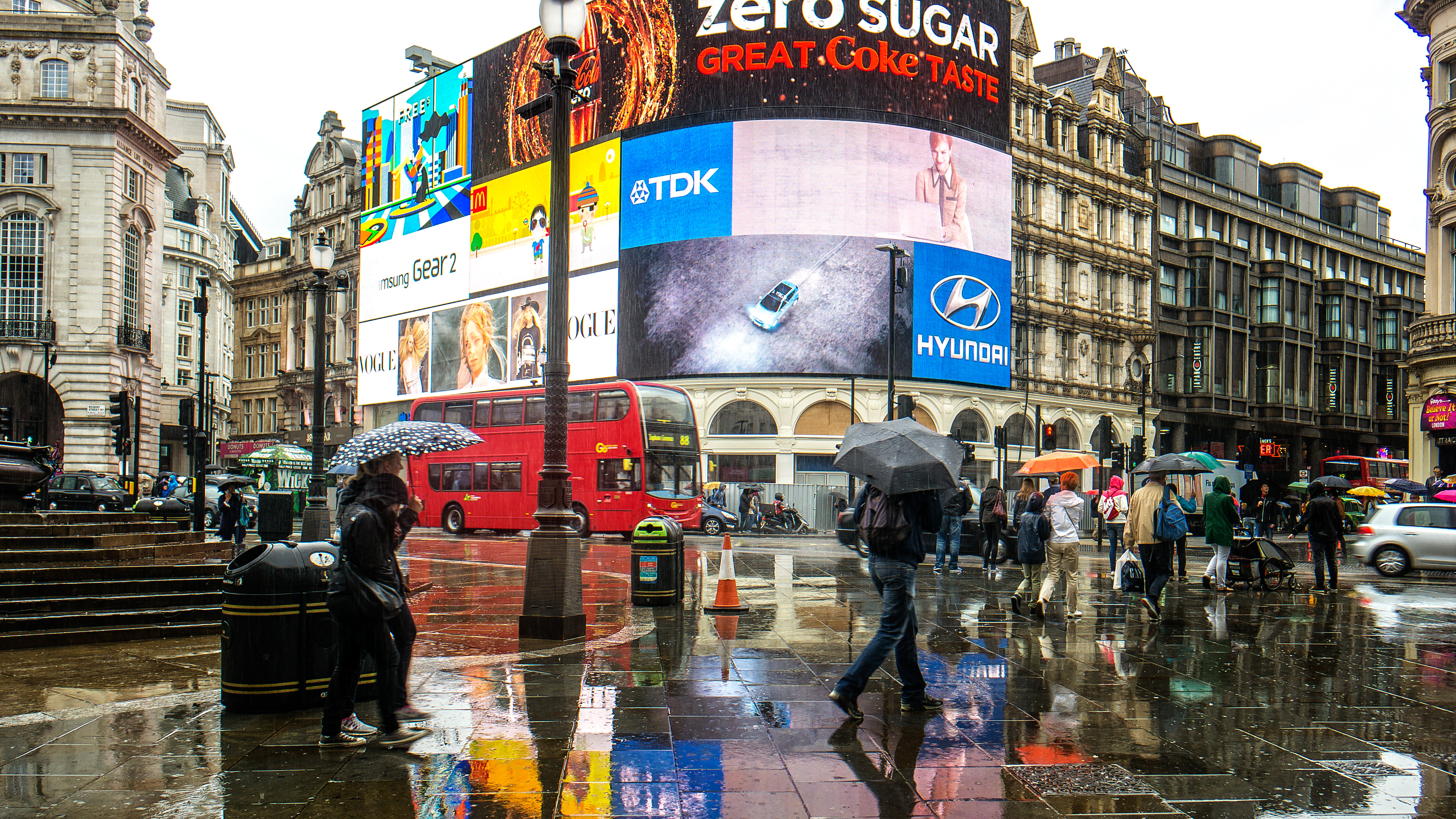 Дождь в лондоне. Площадь Пикадилли (Piccadilly Circus). Пикадилли Серкус в Лондоне. Площадь Пикадилли (Piccadilly Circus) 1850. Площадь Пикадилли, Лондон, Англия.