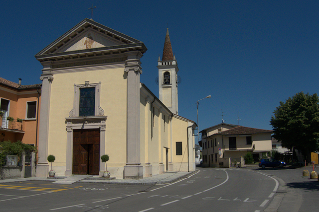 File:Quintano (CR) - chiesa di San Pietro Apostolo.jpg