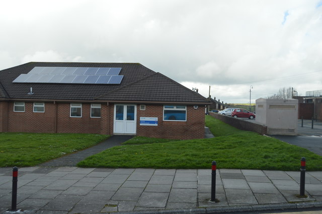 File:Southway Clinic - geograph.org.uk - 5518580.jpg