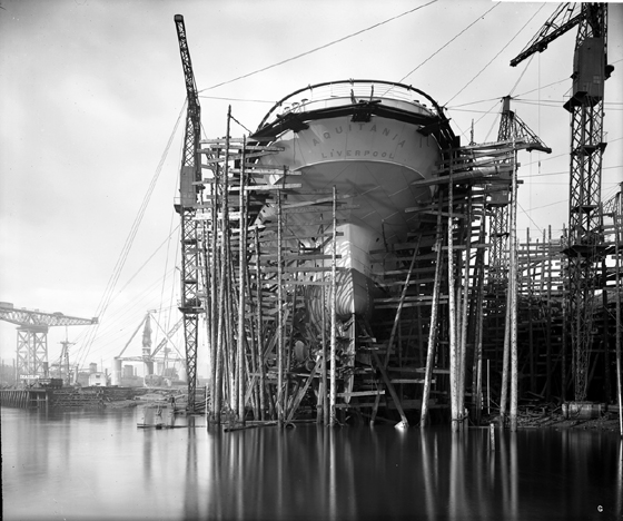 File:Stern view of the 'Aquitania' (1914) on the stocks RMG G10695.jpg