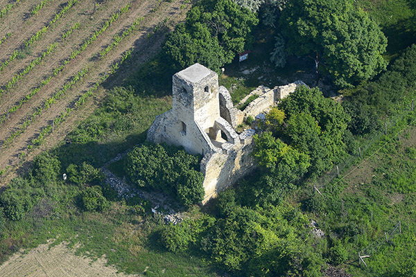 File:Szentantalfa, Szent Balázs templomrom.jpg