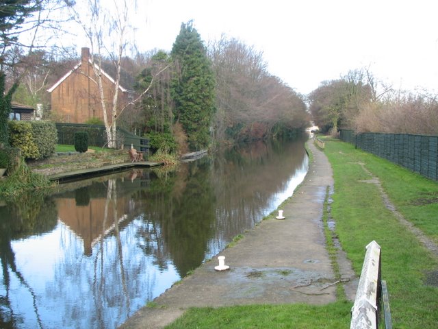 The Canal at Rufford - geograph.org.uk - 1600305