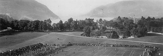 File:The Plain at West Point c1900.jpg