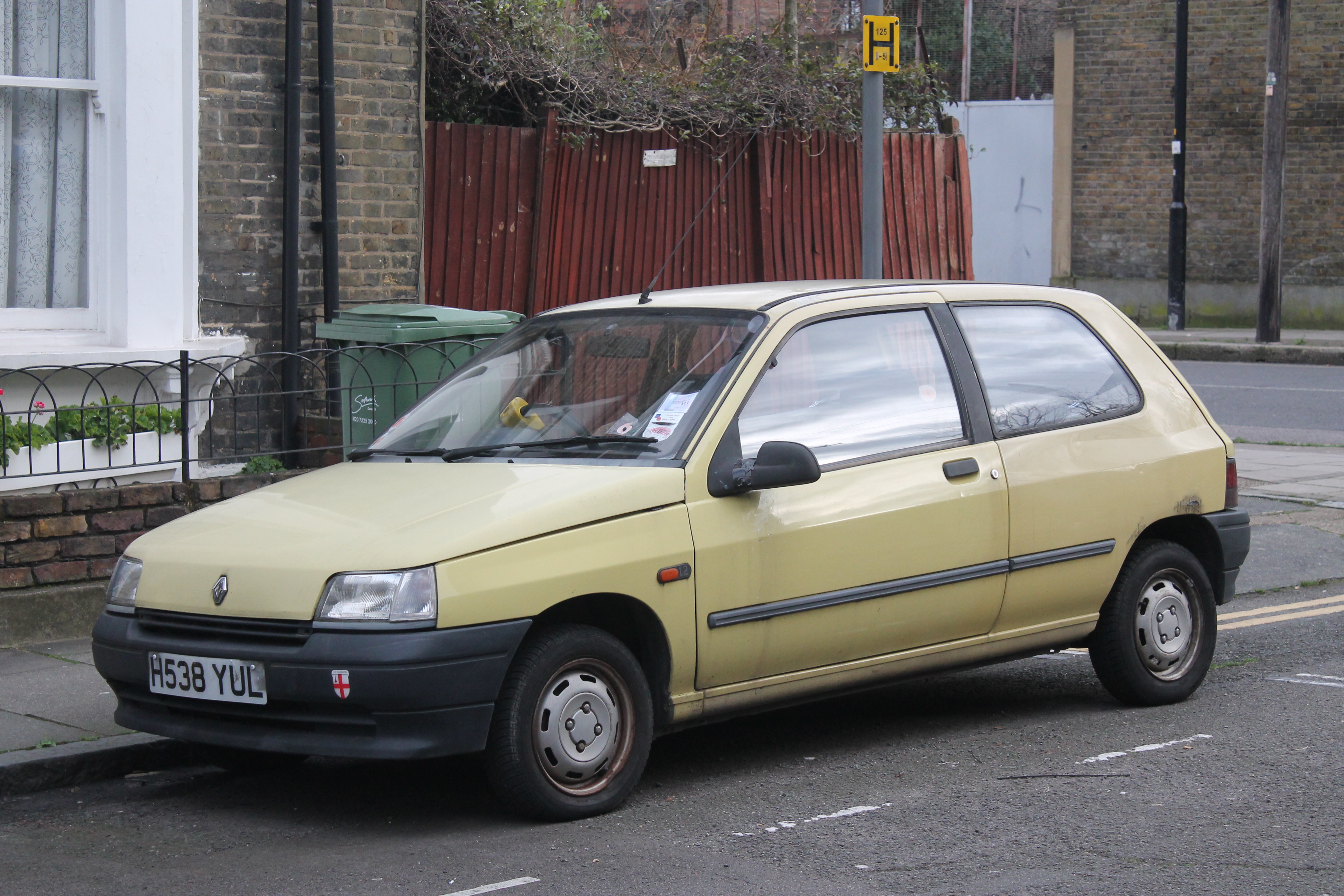 Renault Clio III — Wikipédia