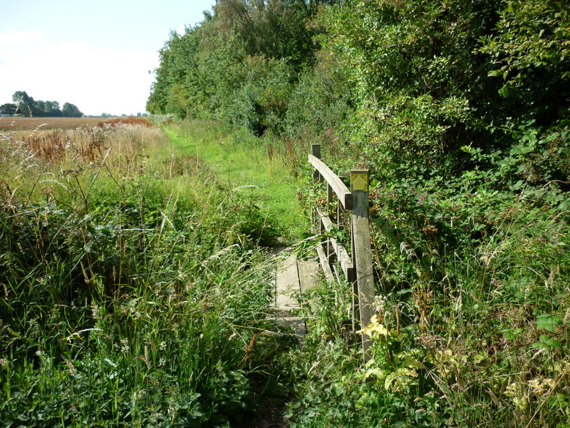 File:A walk from Wilberfoss ^24 - geograph.org.uk - 2003423.jpg