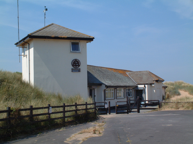 File:Ainsdale Visitors Centre - geograph.org.uk - 205085.jpg