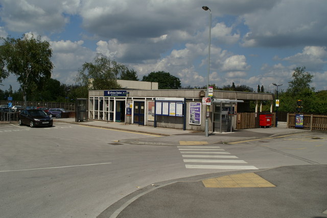 File:Alfreton Station - geograph.org.uk - 1373142.jpg