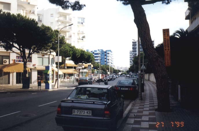 File:Blanes street. 1999 year. - panoramio.jpg