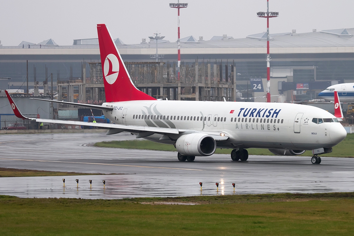 Боинг 737 туркиш эйрлайнс. Boeing 737 Turkish. Турецкие авиалинии Внуково. Turkish Airlines Внуково. 737-600 Turkey.