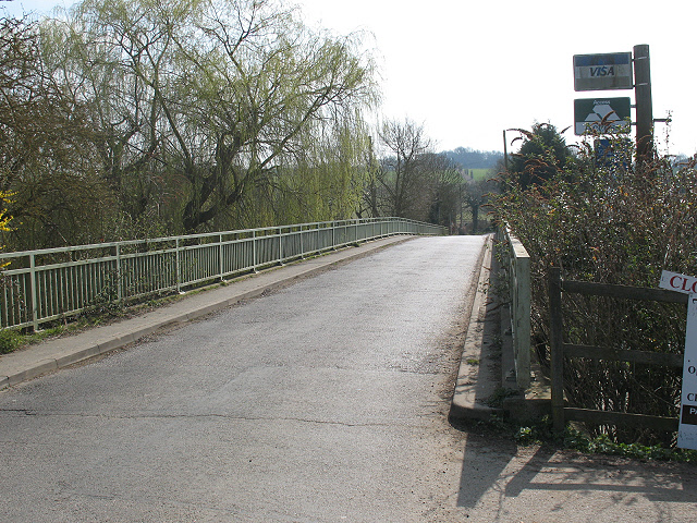 File:Bow Hill Bridge, Wateringbury - geograph.org.uk - 1216834.jpg