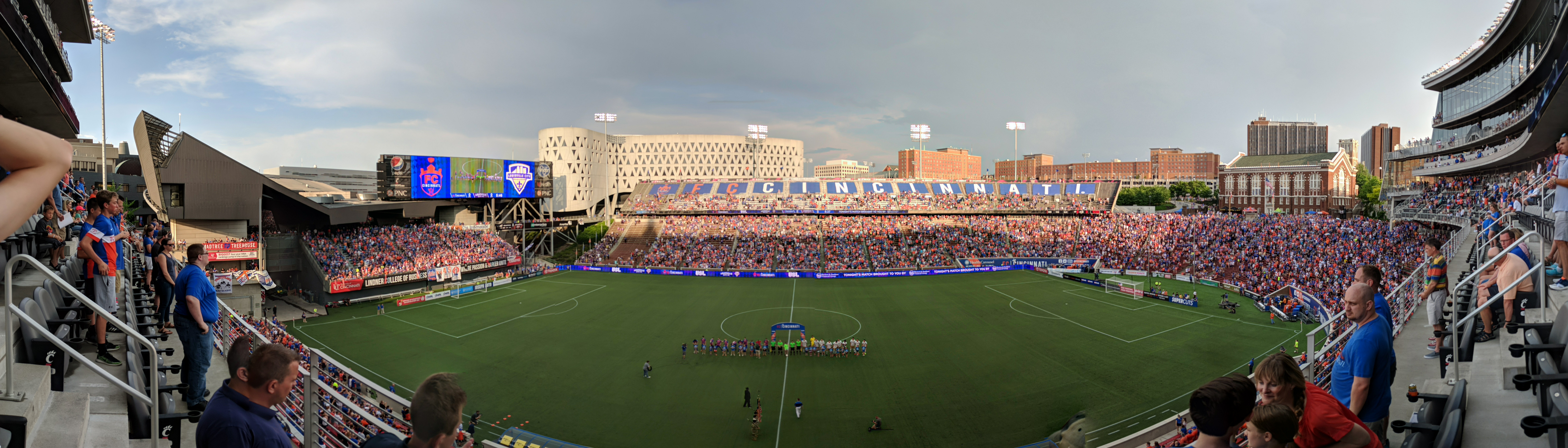 Nippert Stadium - Wikipedia