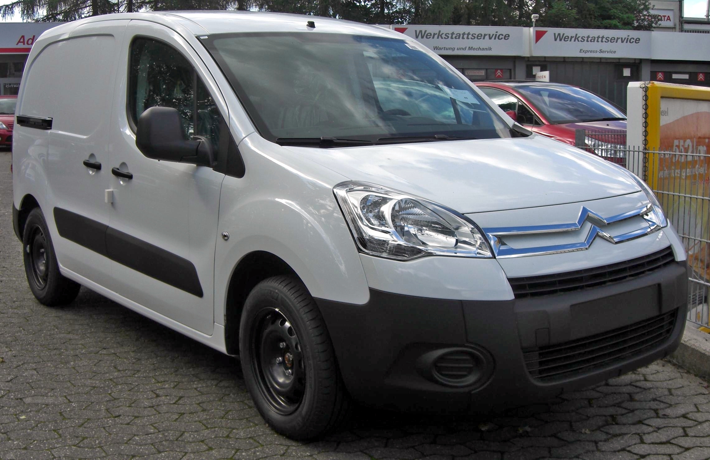 Plik:citroën Berlingo Ii Kastenwagen Front.jpg – Wikipedia, Wolna Encyklopedia