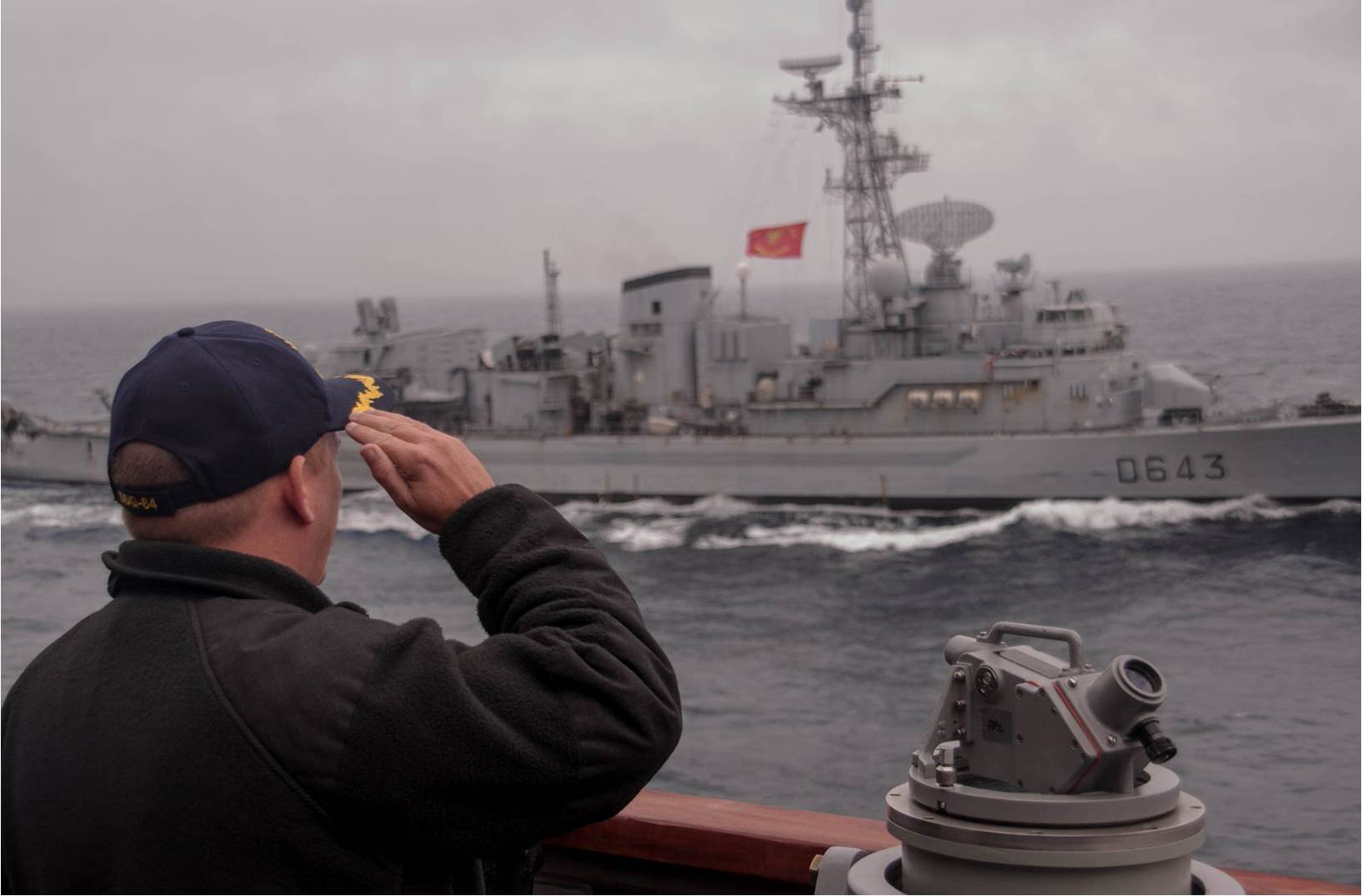 Commanding_Officer%2C_Cmdr._Kenneth_Pickard_renders_passing_honors_to_the_French_frigate_Jean_de_Vienne_%28D643%29_Nov._18%2C_2015.jpg